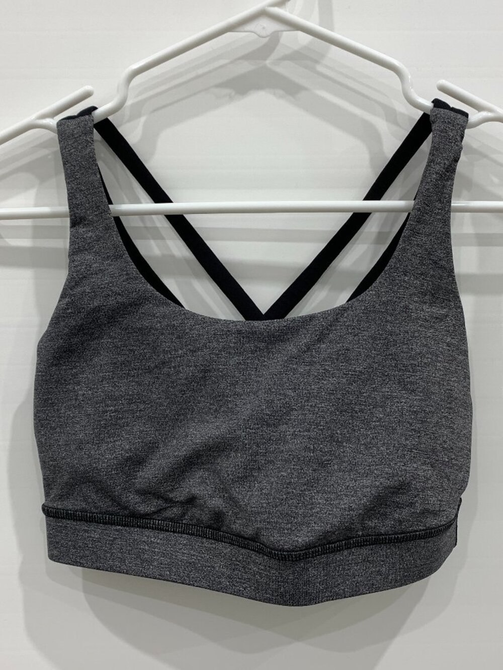 Lululemon Energy Bra - Gray Heather Size 6